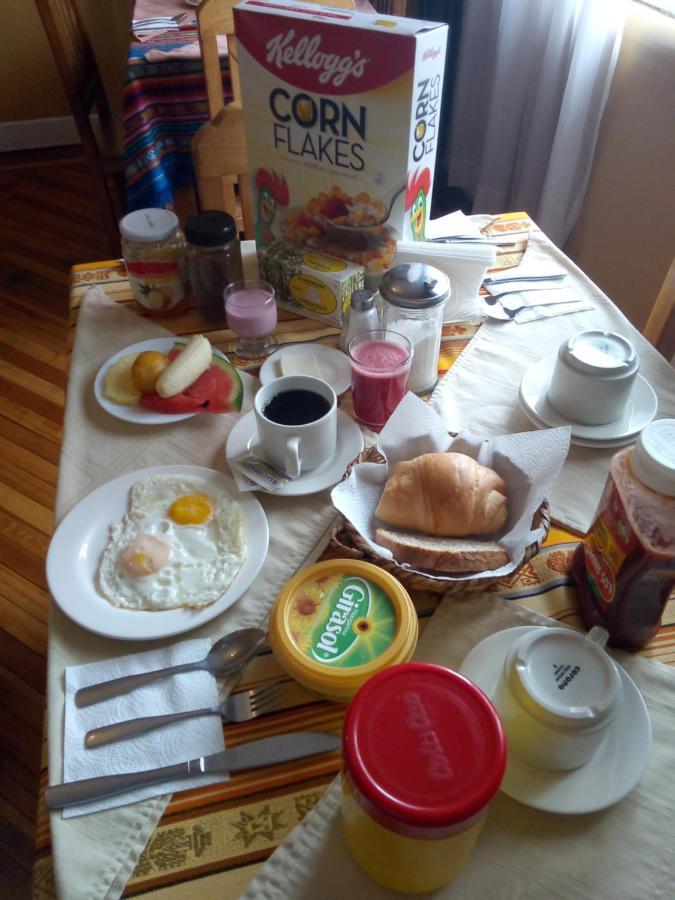 Travellers Inn كويتو المظهر الخارجي الصورة