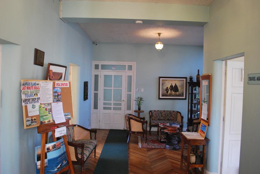 Travellers Inn كويتو المظهر الخارجي الصورة