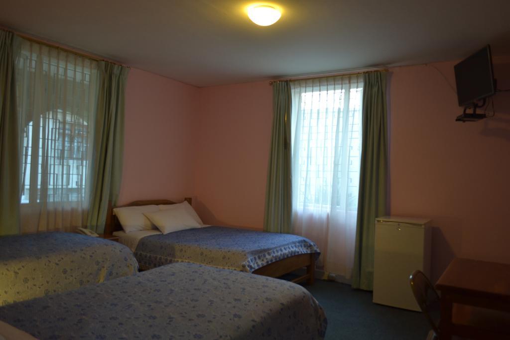 Travellers Inn كويتو المظهر الخارجي الصورة