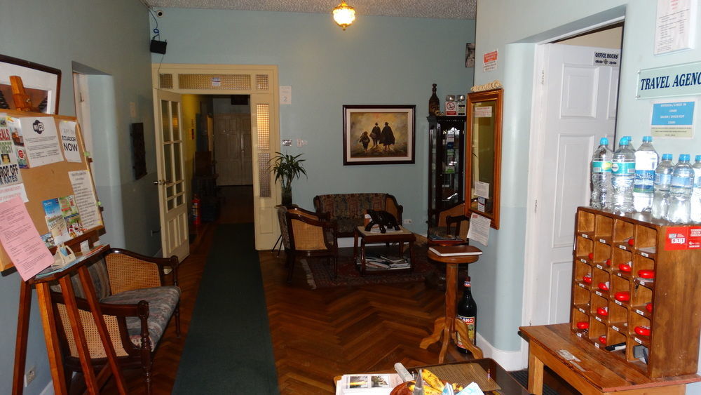 Travellers Inn كويتو المظهر الخارجي الصورة