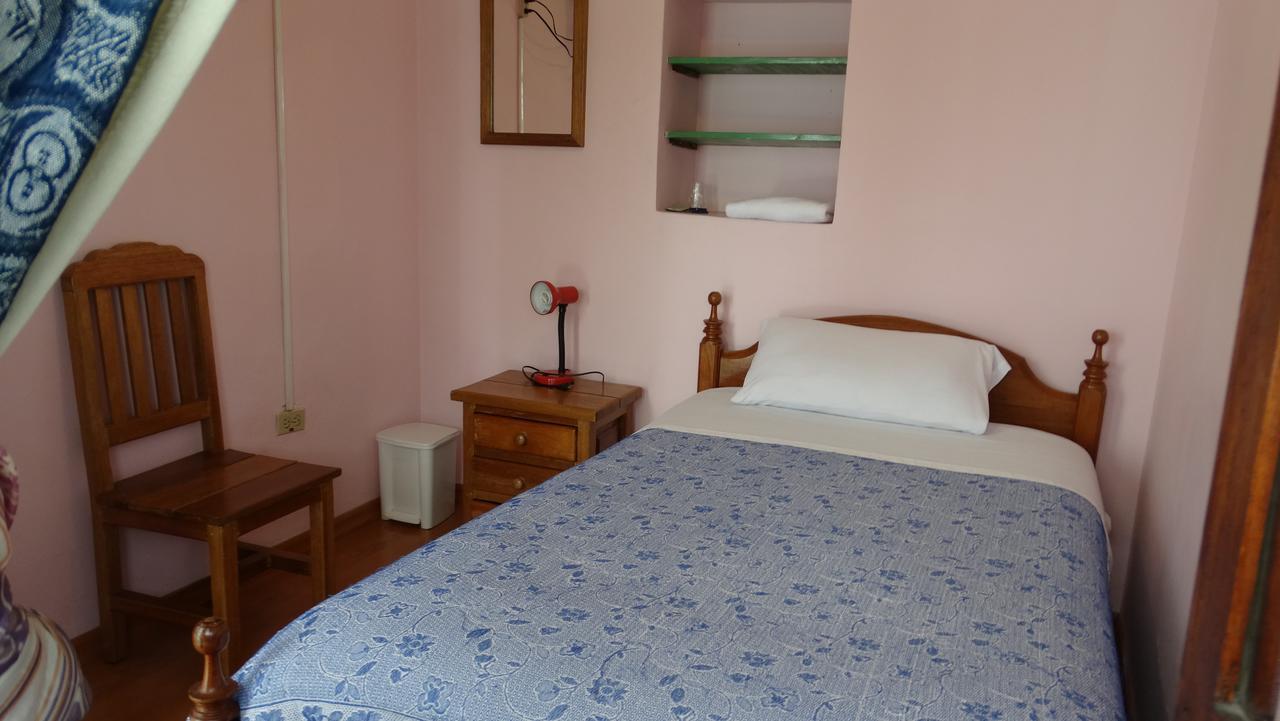 Travellers Inn كويتو المظهر الخارجي الصورة
