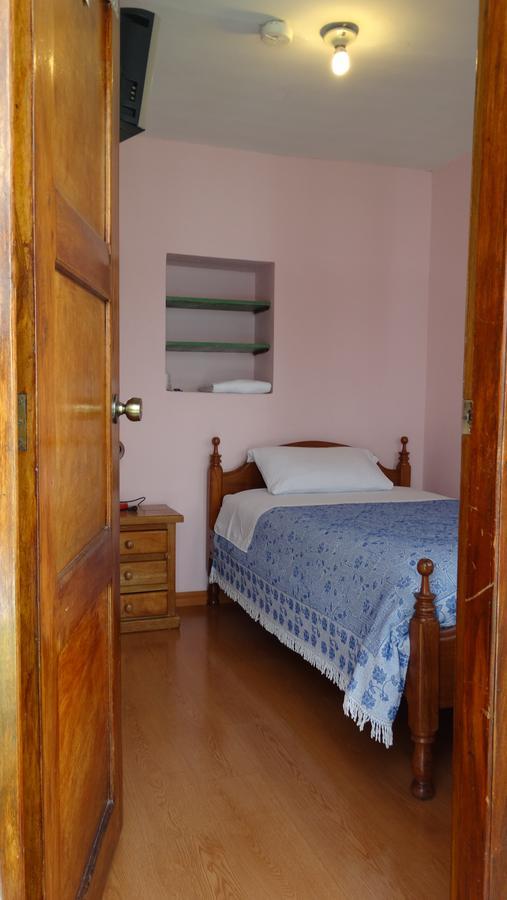 Travellers Inn كويتو المظهر الخارجي الصورة
