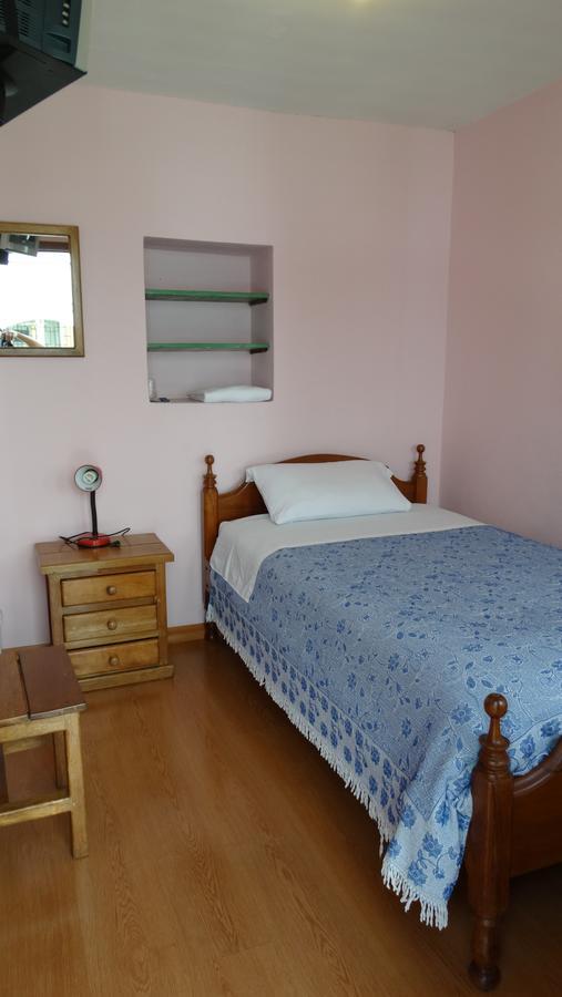 Travellers Inn كويتو المظهر الخارجي الصورة