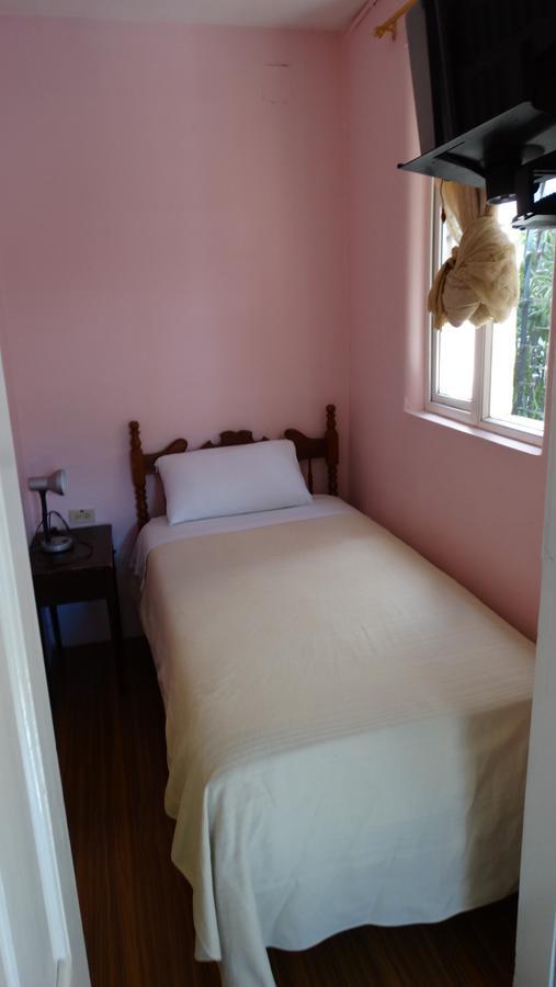 Travellers Inn كويتو المظهر الخارجي الصورة