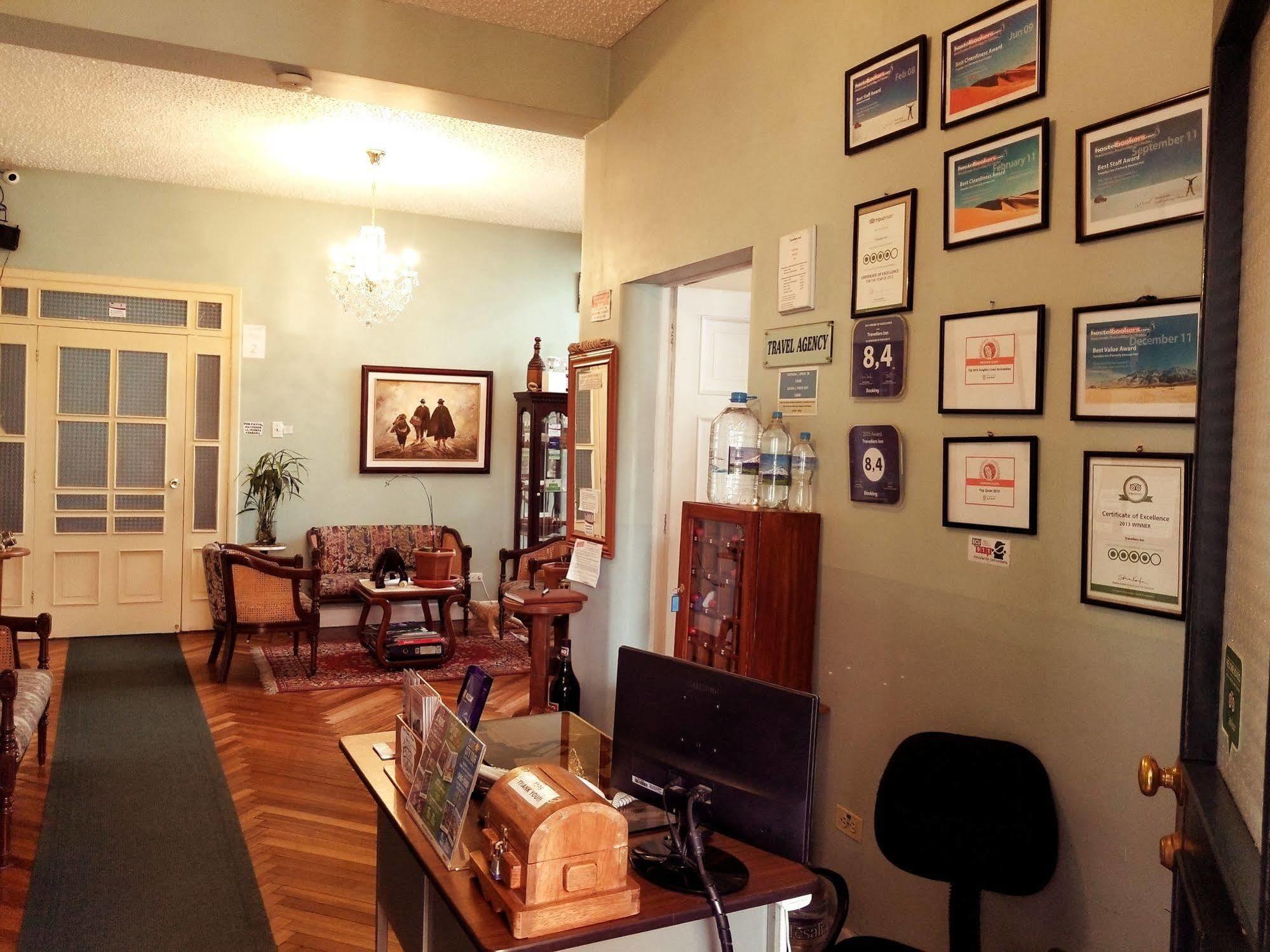 Travellers Inn كويتو المظهر الخارجي الصورة